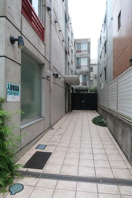 エントランス　建物の内部です