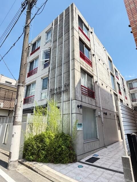 建物外観　外観は落ち着いています