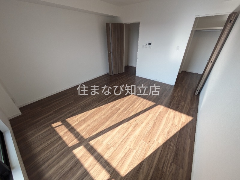 居室・リビング　同型別部屋写真