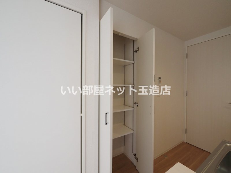 セレニテ谷町四丁目アリエの内装写真