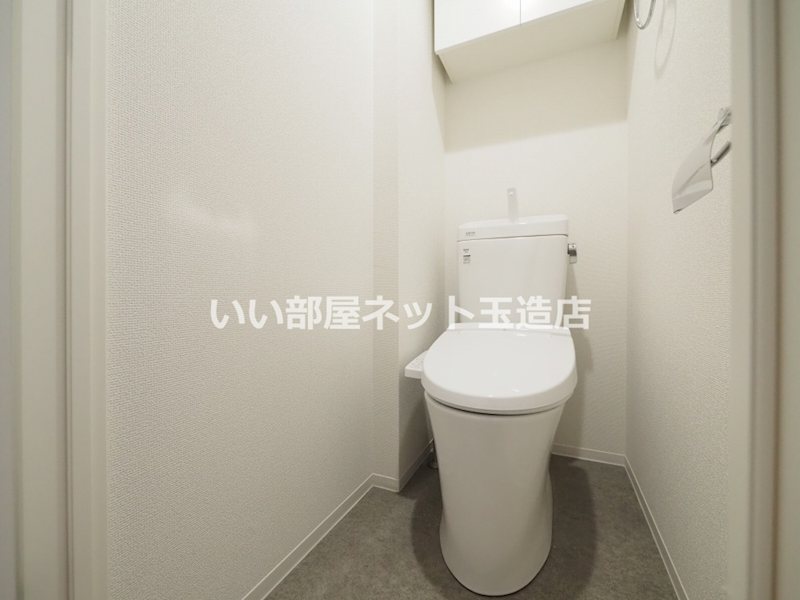 セレニテ谷町四丁目アリエのトイレ写真