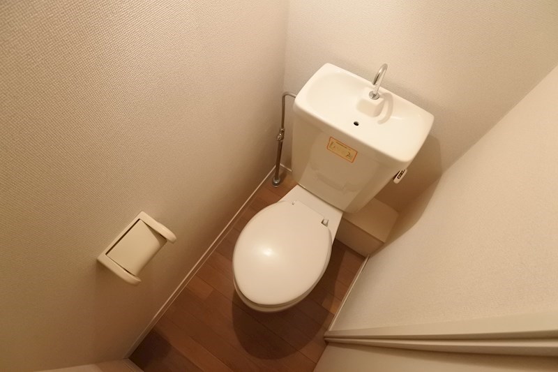 トイレ　トイレって何故か落ち着くスペースですね