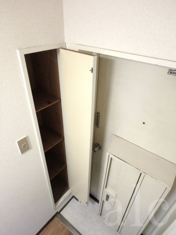 玄関　玄関・シューズボックス　※別部屋写真