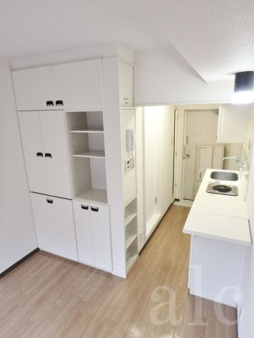 居室・リビング　室内内装　リビングルーム　※別部屋写真
