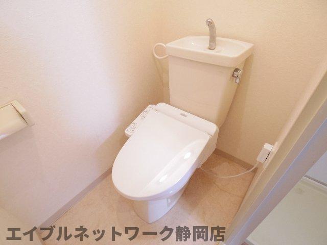 ＪＲ東海道本線 静岡駅 徒歩24分 6階建 築36年のトイレ写真