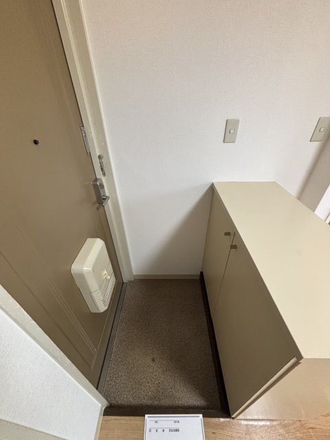 なかやファームサイドの玄関写真