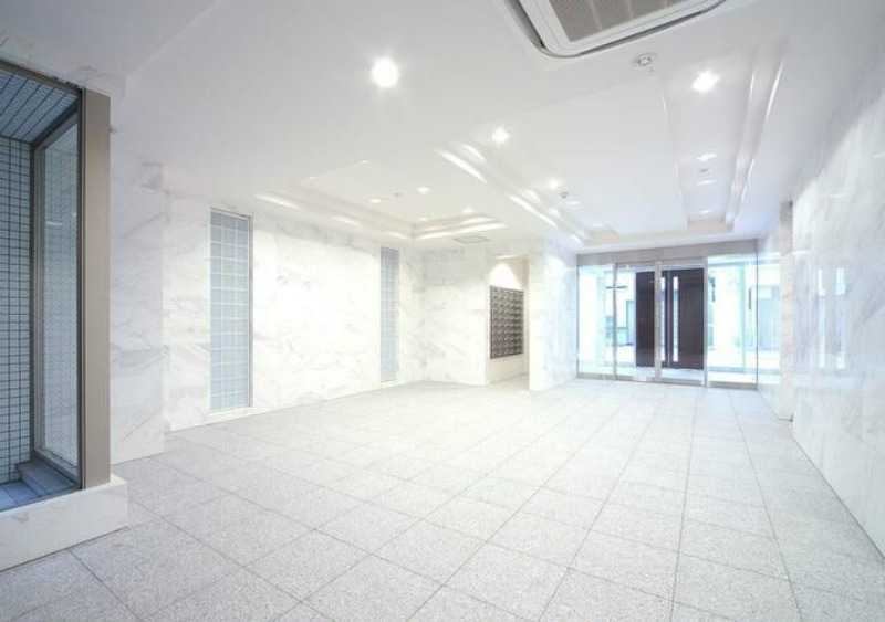 東京メトロ日比谷線 広尾駅 徒歩10分 5階建 築21年の外観写真