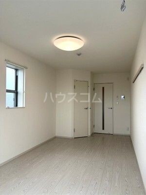 リブリ・新検見川IIの居間写真