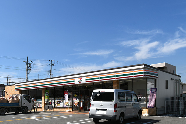 コンビニ　セブンイレブン 神戸竜が岡店（コンビニ）まで254m