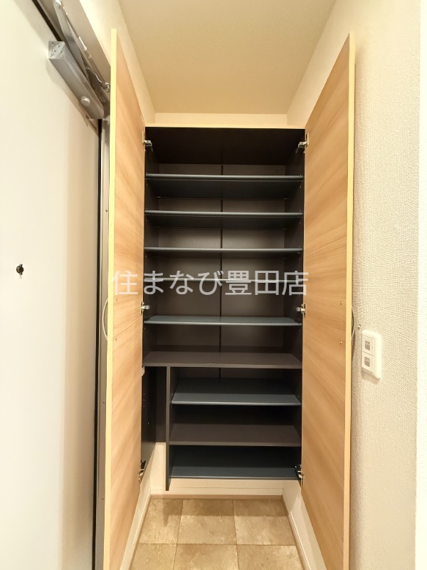 アムール京町の玄関写真