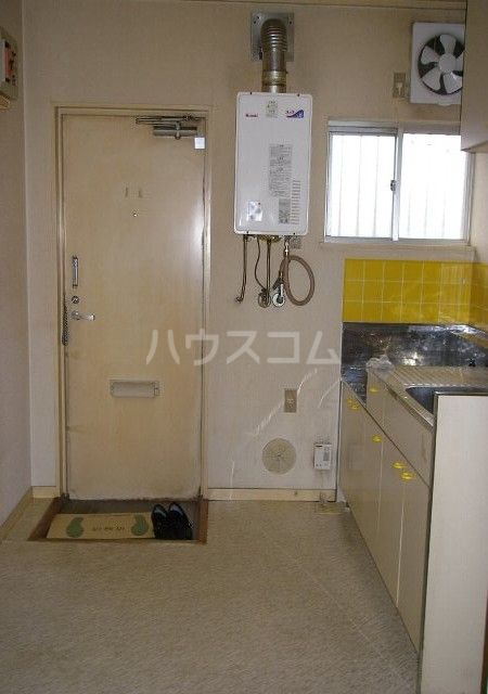 エステートピア内田の玄関写真