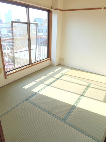 駐車場　★明るいお部屋★