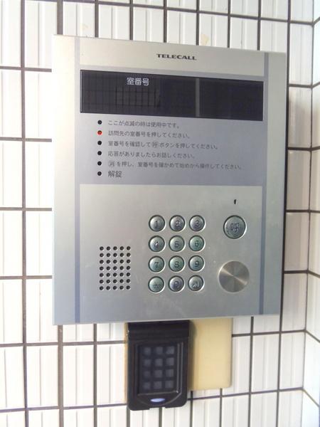 セキュリティ　★オートロック完備★