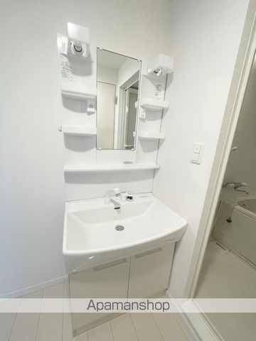 ＪＲ鹿児島本線 博多駅 徒歩12分 11階建 築42年の内装写真