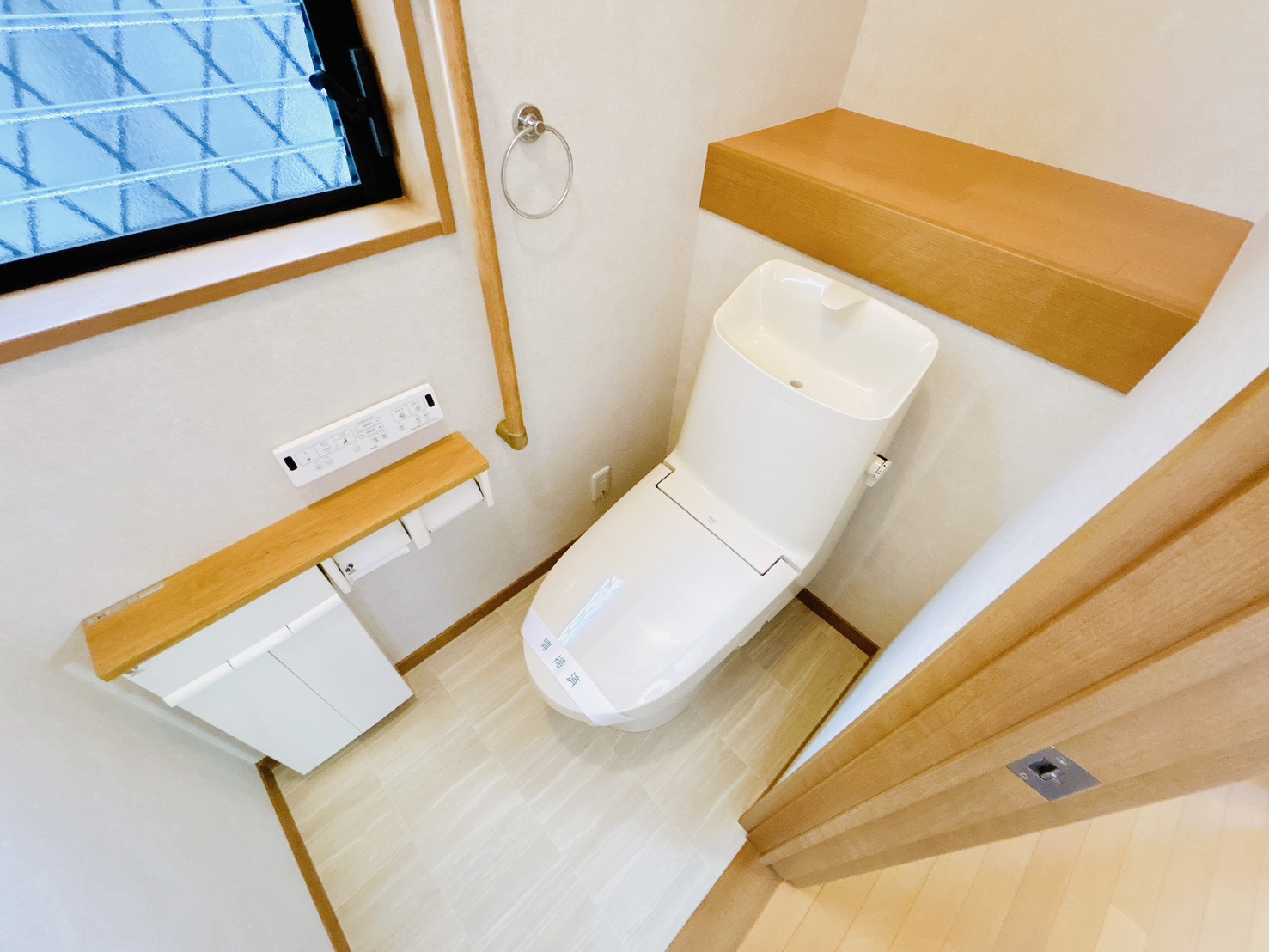 ＪＲ阪和線 東羽衣駅 徒歩14分 2階建 築21年のトイレ写真