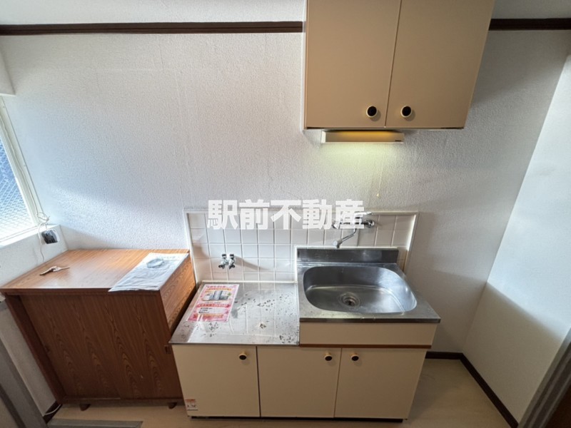 キッチン　キッチン・収納棚も付いてます