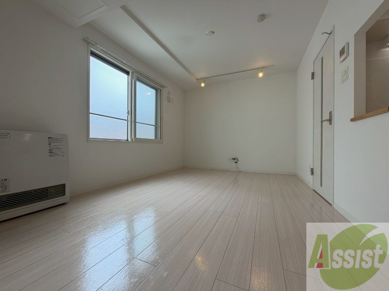 居室・リビング　広くてキレイなお部屋が広がっていて、充実した生活が送れそう。