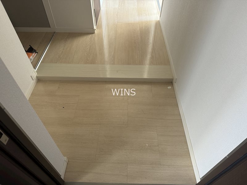 玄関　※別部屋参考写真です。