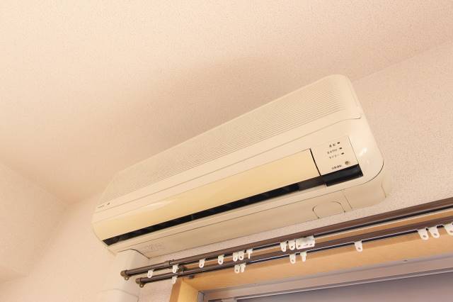その他設備　エアコンで１年中快適ですね