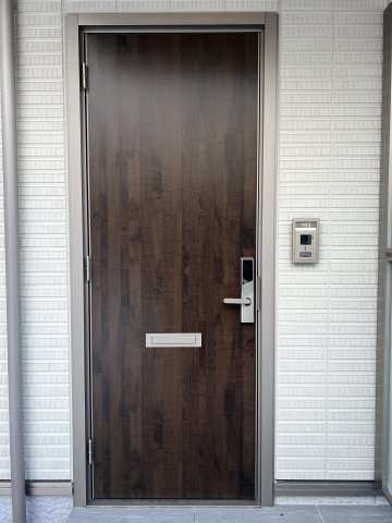 アルフラット山王Aの玄関写真