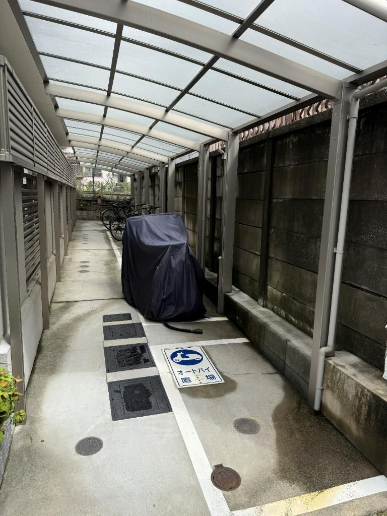 駐車場　駐輪場です