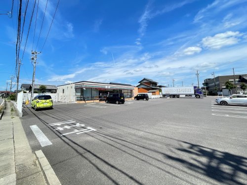 コンビニ　セブンイレブン江南般若町南山店（コンビニ）まで670m