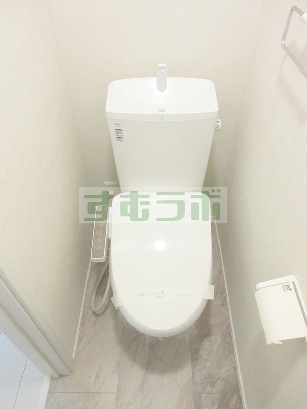 仙台市地下鉄南北線 泉中央駅 2階建 築2年のトイレ写真