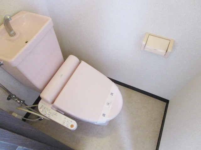 小田急小田原線 相模大野駅 徒歩4分 5階建 築34年のトイレ写真