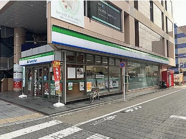コンビニ　ファミリーマート 八王子パーク壱番街通り店（コンビニ）まで383m