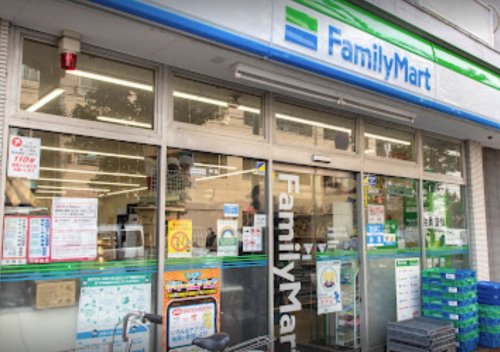 コンビニ　ファミリーマート 杉並高円寺北店（コンビニ）まで612m