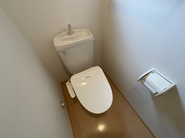 トイレ　モンテアンヴァレ