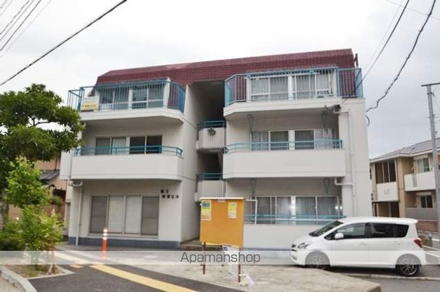 ＪＲ山陽本線 広島駅 バス乗車時間：16分 最寄りバス停で下車 徒歩8分 3階建 築44年の外観写真