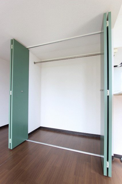 収納　同物件別号室のものです。