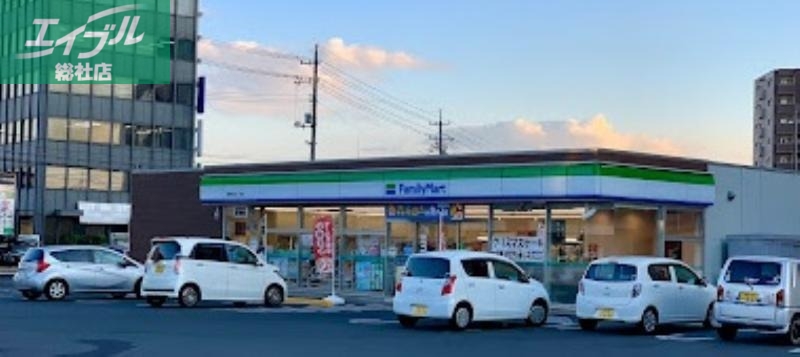コンビニ　ファミリーマート老松５丁目店（コンビニ）まで717m