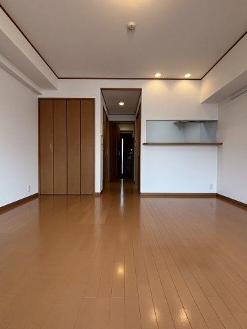 ＪＲ山手線 恵比寿駅 徒歩2分 10階建 築22年の居間写真
