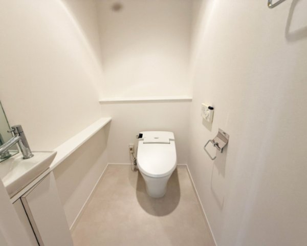 トイレ　別部屋参考写真
