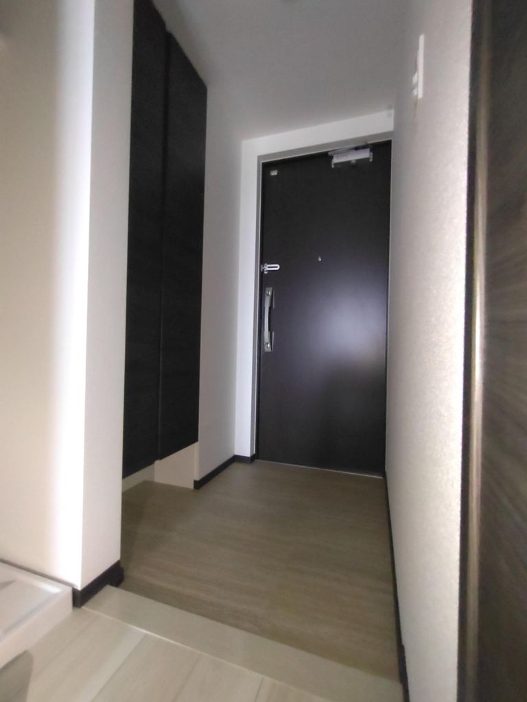 玄関　★お部屋探しは株式会社タウンハウジング東京まで★