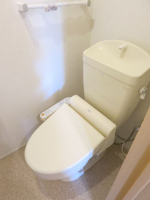 エターナルのトイレ写真