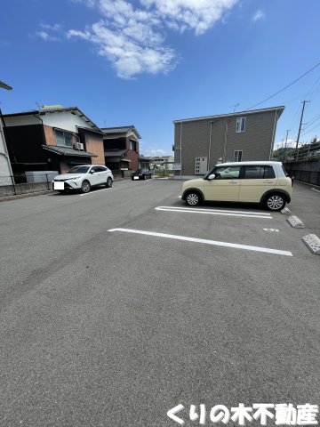 駐車場　駐車スペースもあります