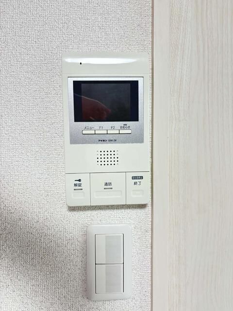 セキュリティ　訪問者が一目で分かるＴＶモニタ付インターホンです！