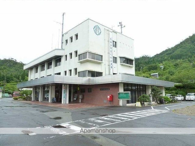 役所　鳥取市用瀬総合支所（役所）まで2000m
