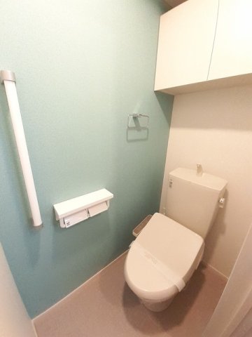 トイレ　落ち着いたトイレです