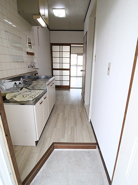 玄関　収納もある玄関です