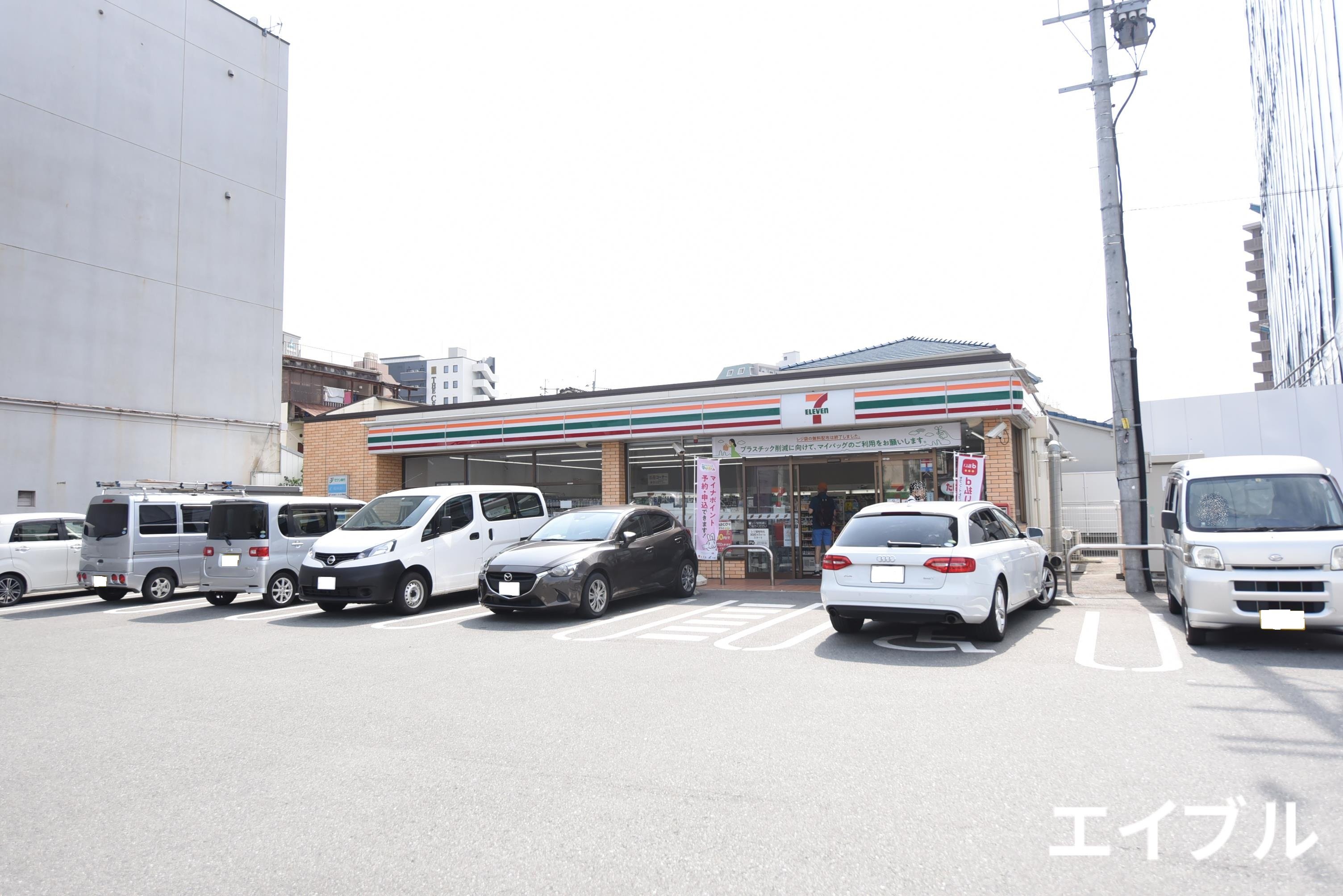 コンビニ　セブンイレブン久留米六ツ門店（コンビニ）まで190m