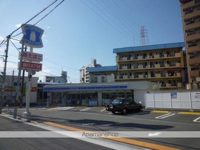 その他　ローソン東大阪荒本駅前店（その他）まで678m