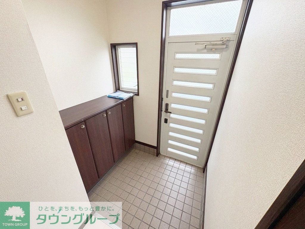 小田急小田原線 渋沢駅 徒歩12分 2階建 築35年の玄関写真