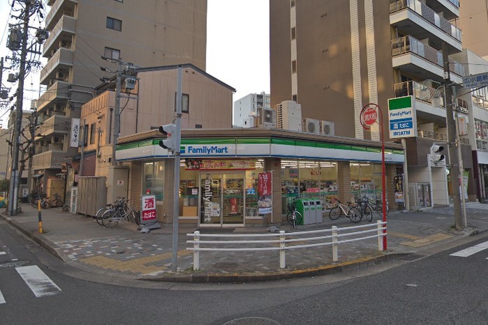 コンビニ　ファミリーマート名古屋新栄２丁目店（コンビニ）まで91m