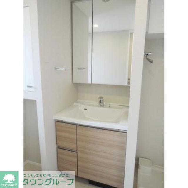 洗面設備　※写真は同タイプ住戸です。