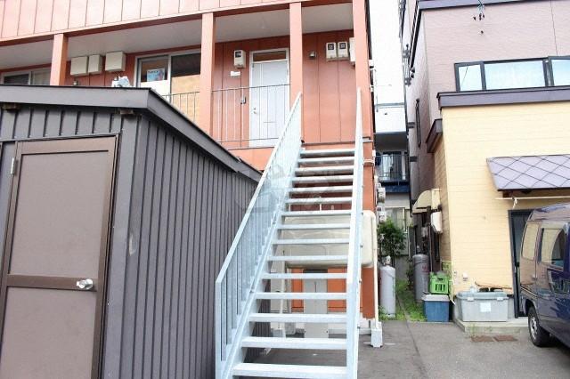 エントランス　階段の上り口です。
