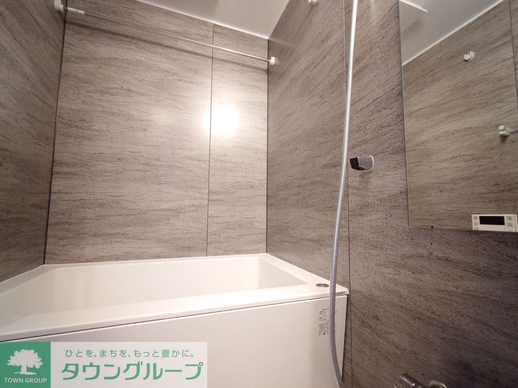 バス・シャワールーム　※同間取りのお部屋です。階数によって色合いが異なります。